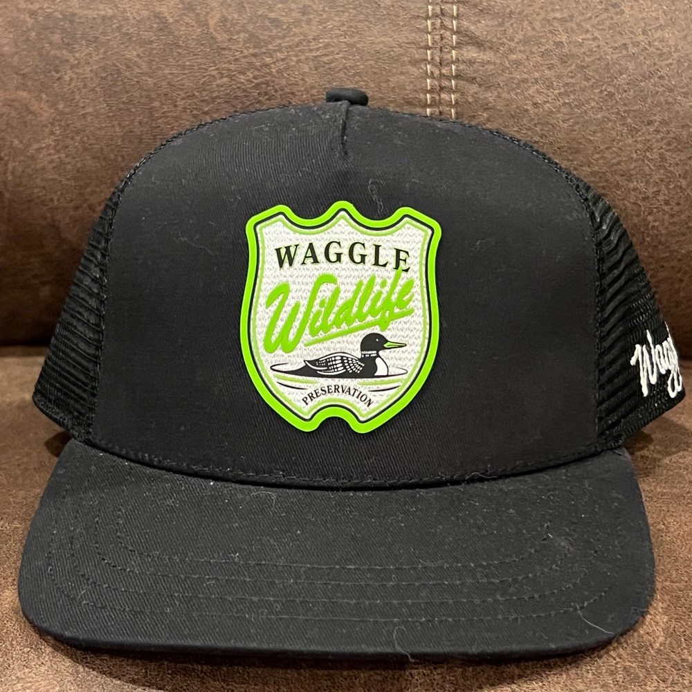 Waggle Wildlife Trucker Hat